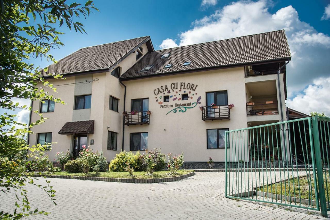 Pensiunea Casa Cu Flori Cisnadioara Buitenkant foto